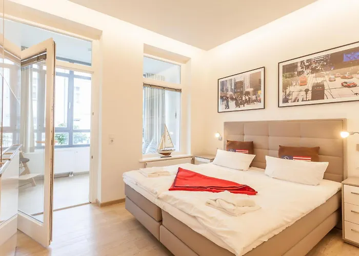 Ostseebad, Sellin, Ruegen, Odin *