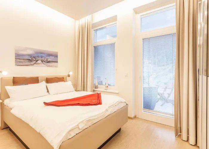 Ostseebad, Sellin, Ruegen, Odin Sellin (Rugen)